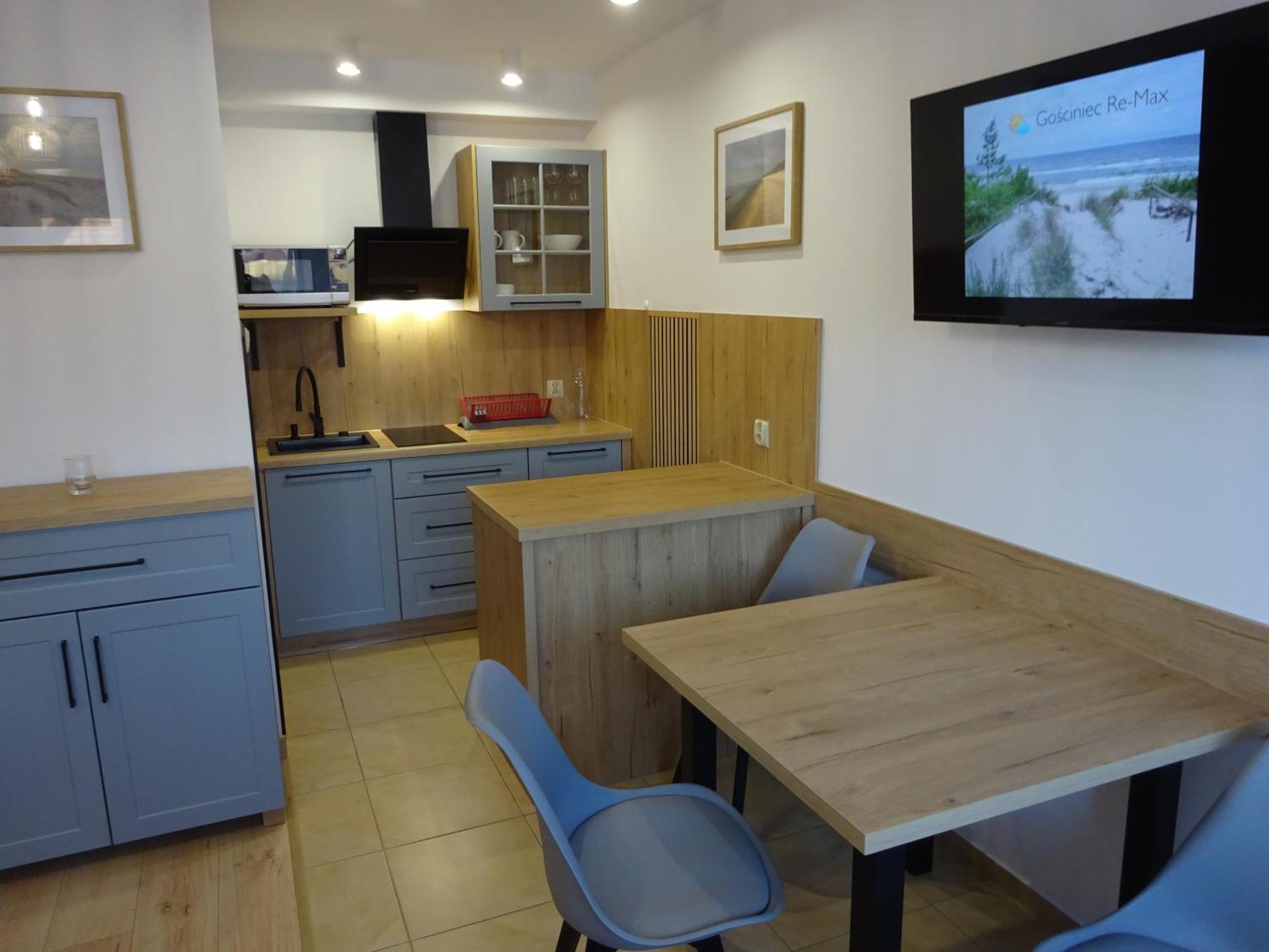 Apartamenty Gosciniec Re-Max Mrzeżyno Kültér fotó